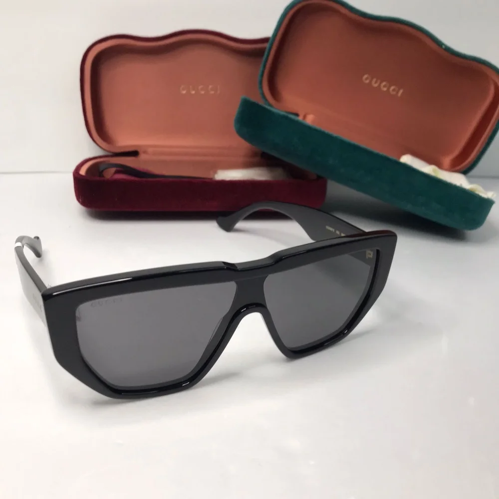 💯original  Gucci Grey Shield  Sunglasses GG0997S 00